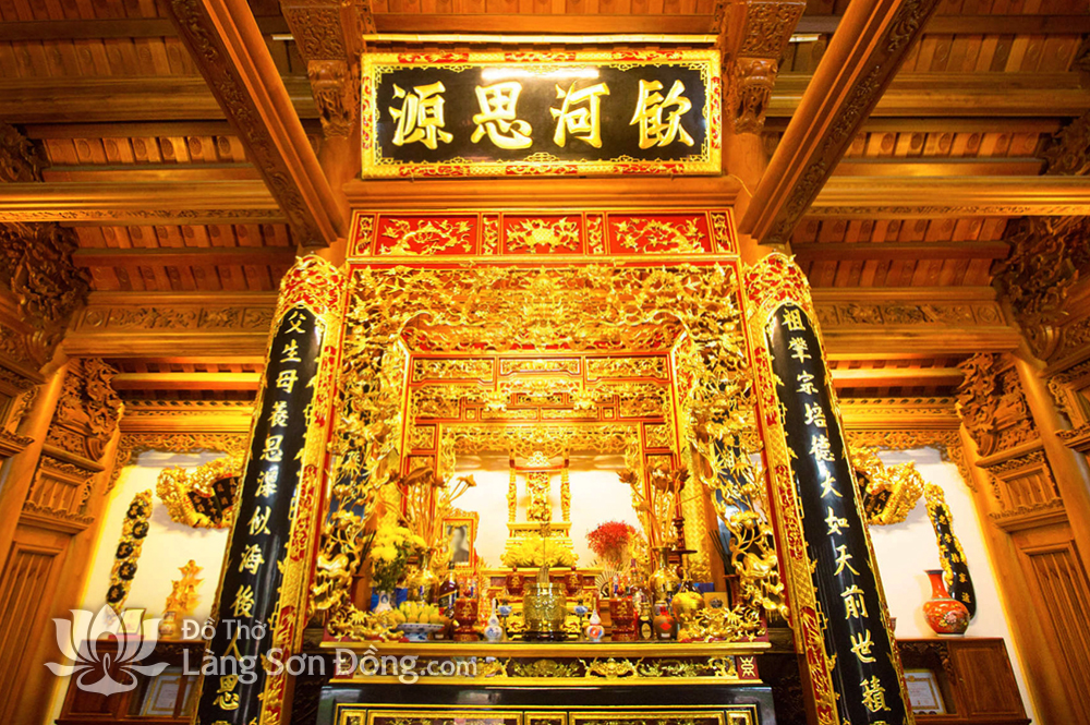 Không gian thờ truyền thống lối xưa